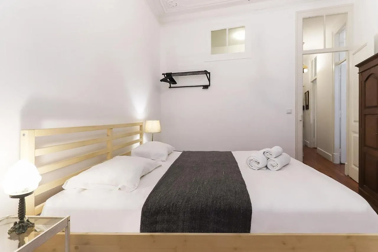 Castelo Typical By Homing Apartment Lisbon